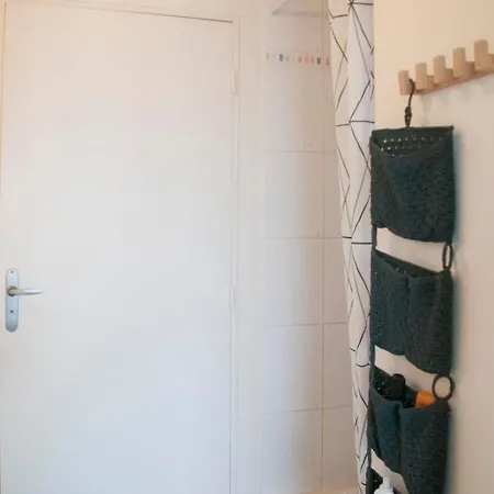 Nice Bright Studio Near Paris Lägenhet Le Pré-Saint-Gervais